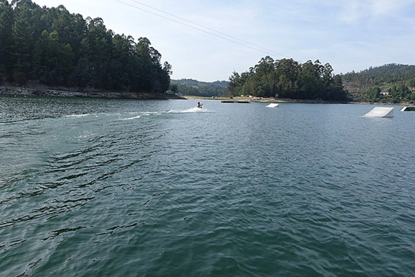 Local - Praia Fluvial do Ermal - Sta. Marta - Rossas| Vieira do Minho| Ave