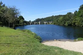 Local - Praia Fluvial de Ponte da Barca - Ponte da Barca| Ponte da Barca| Alto Minho| Portugal