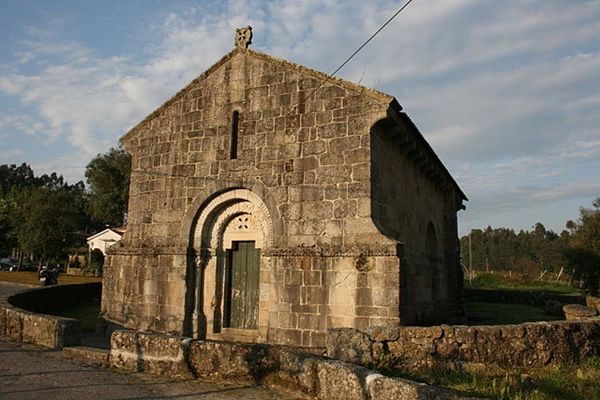 Local - Mosteiro de Arnoso - Arnoso Santa Eulália| Vila Nova de Famalicão| Ave
