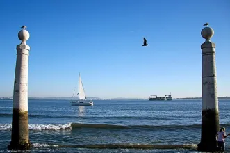 Local - Praia Fluvial Ribeira das Naus - Lisboa| Lisboa| Área Metropolitana de Lisboa