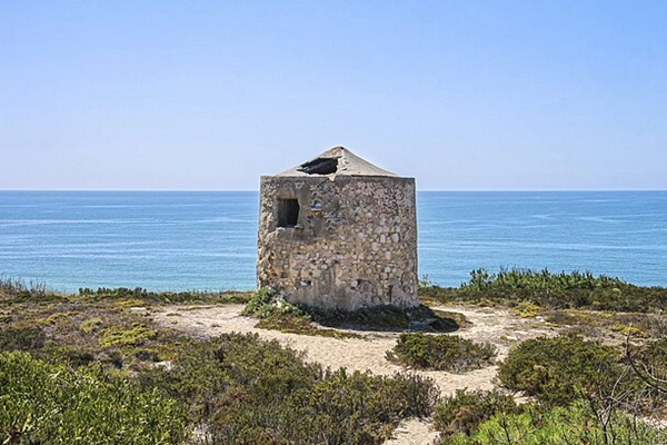 Local - Praia da Pedra do Ouro - Alcobaça| Oeste