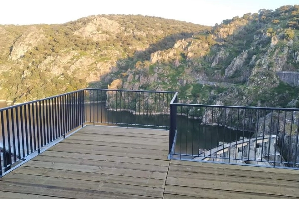 Local - Miradouro da Barragem de Picote  - Picote| Miranda do Douro| Terras de Trás-os-Montes