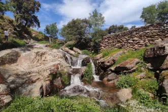 Local - Gnaisses de Lagoa - Lagoa | Junta de Freguesia de Lagoa | Macedo de Cavaleiros| Terras de Trás-os-Montes| Portugal