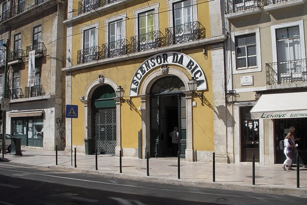 Local - Ascensor da Bica  - Misericórdia| Lisboa| Área Metropolitana de Lisboa