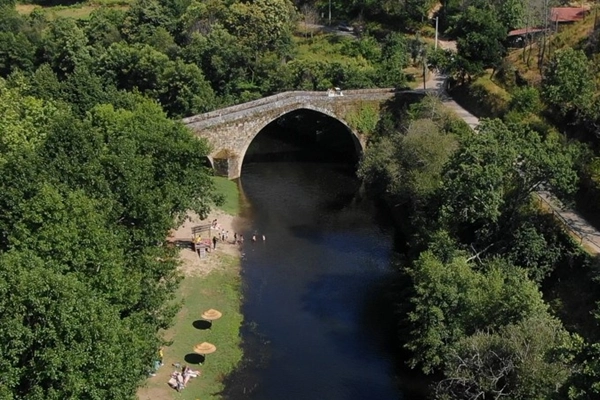 Local - Praia Fluvial de Alvoco das Várzeas - Junta de Freguesia de Alvoco das Várzeas | Municipio de Oliveira do Hospital| Oliveira do Hospital| Região de Coimbra