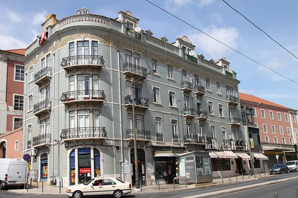 Local - Edifício na Avenida Almirante Reis - Arroios| Lisboa| Área Metropolitana de Lisboa