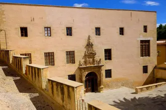 Local - Colégios Reais de Tortosa - Tortosa| Tarragona| España
