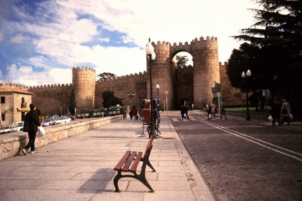 Local - Puerta de San Vicente - Ávila| Ávila