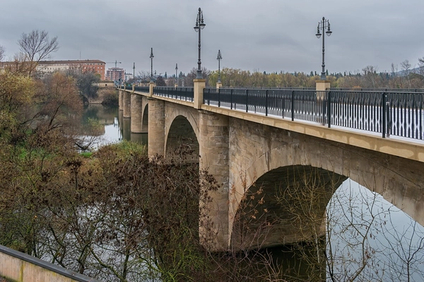 Local - Ponte de Pedra - Logroño| La Rioja