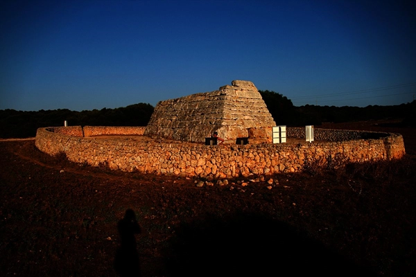 Local - Naveta des Tudons - Ciutadella de Menorca| Illes Balears