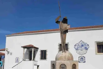 Local - Estátua da Padeira  - Aljubarrota | Junta de Freguesia de Aljubarrota| Alcobaça| Oeste