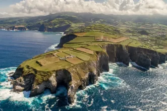 Local - Farol do Cintrão - Junta de Freguesia de Ribeirinha | Ribeira Grande | Ribeira Grande| Região Autónoma dos Açores