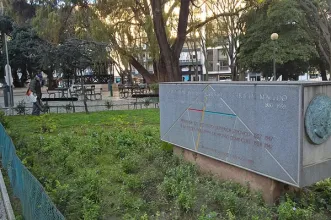 Local - Memorial evocativo do Prof. António Augusto Ferreira de Macedo - Campo de Ourique| Lisboa| Área Metropolitana de Lisboa
