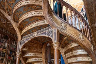 Local - Livraria Lello - Porto| Porto| Área Metropolitana do Porto