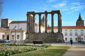 Local - Templo Romano de Évora ( Templo de Diana ) - Évora| Évora| Alentejo Central