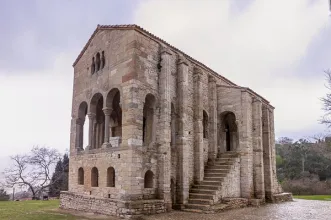 Local - Santa Maria del Naranco  - Oviedo| Asturias