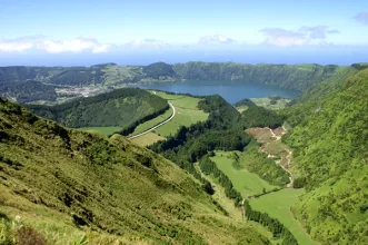 Local - Miradouro da Grota do Inferno  - Sete Cidades| Ponta Delgada| Região Autónoma dos Açores