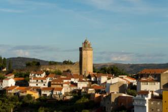 Ponto de Interesse - Torre Heptagonal - Freixo de Espada À Cinta| Freixo de Espada À Cinta| Douro