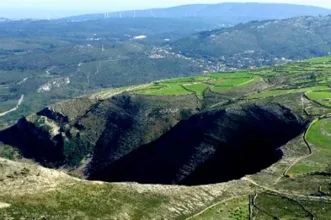 Local - Fórnea de Porto de Mós - Chão das Pias| Porto de Mós| Região de Leiria