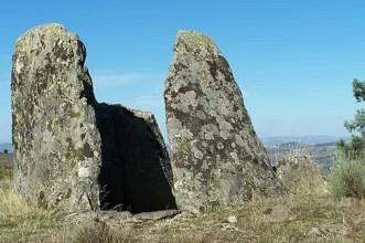 Local - Necrópole Megalítica da Lameira de Cima - Antas| Penedono| Douro
