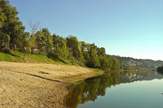 Local - Praia Fluvial do Reconquinho - Penacova| Penacova| Região de Coimbra