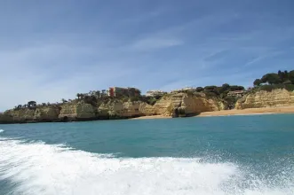 Local - Praia da Cova Redonda - Lagoa| Algarve