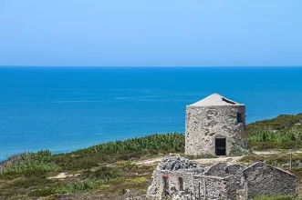 Local - Praia da Pedra do Ouro - Alcobaça| Oeste