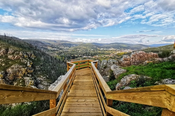 Rota - Passadiços do Cerro da  Candosa - Candosa - Vila Nova do Ceira| Góis| Região de Coimbra| Portugal