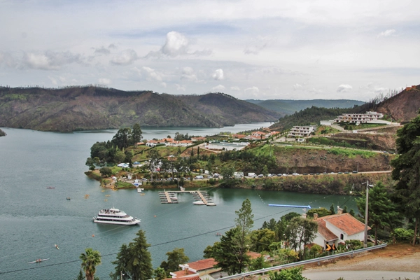 Rota - PR5 FZZ - Lago Azul - Castanheira | Junta de Freguesia de Ferreira do Zêzere| Ferreira do Zêzere| Médio Tejo| Portugal