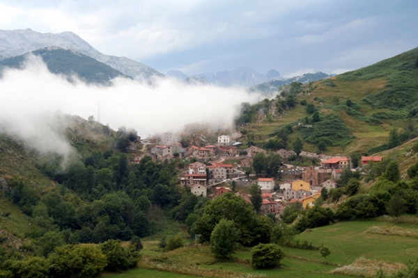 Rota - Arredores de Tresviso - Tresviso| Cantabria| España