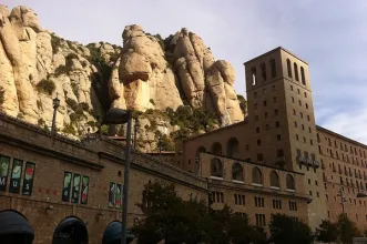 Rota - Mosteiros de Sant Benet e Montserrat - Barcelona| Barcelona| España